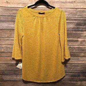 NWT Nally & Millie bell sleeve top